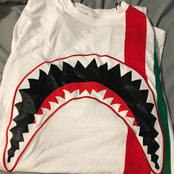 Men’s t shirt - Picture 1 of 4